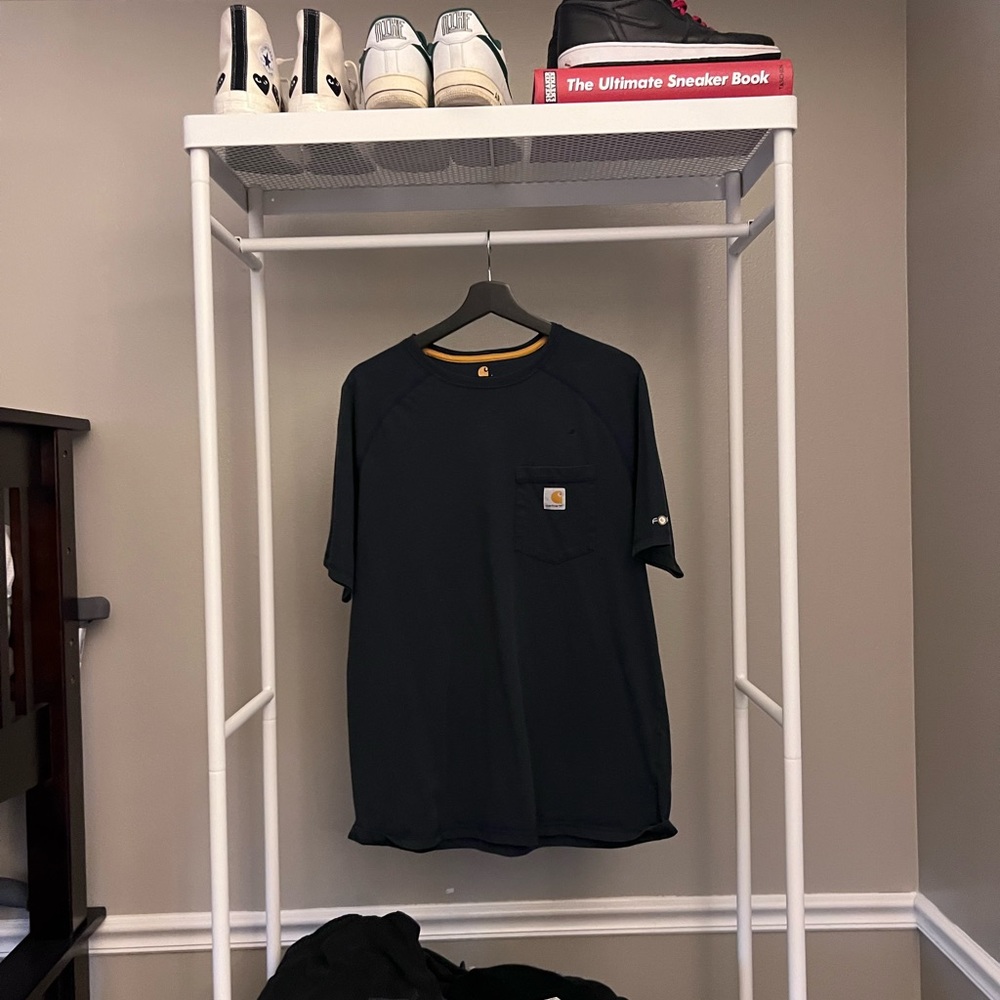 L Carhartt relaxed tee